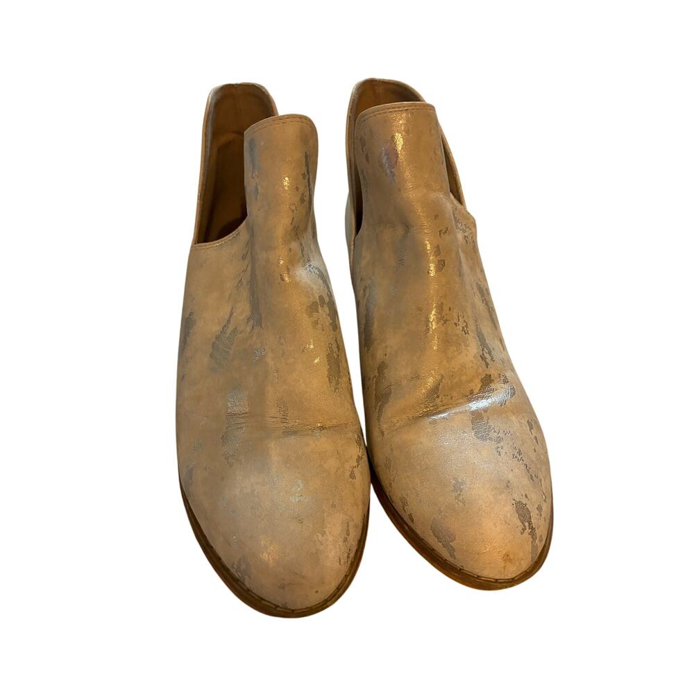 Corkys Boutique Wayland White  Metallic Silver Ankle Boots 9 Western Festival